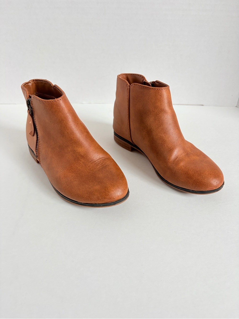 Cat and Jack Ankle Boots Chelsea Booties Round Toe Side Zip Brown Kids Size 13